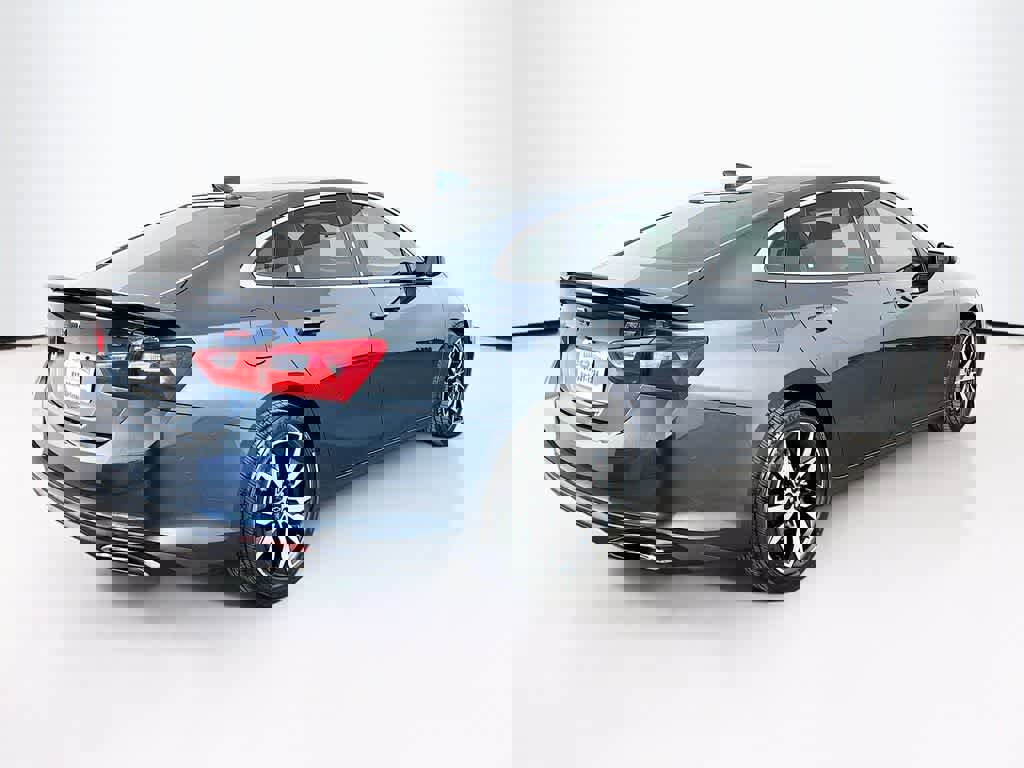 Used 2021 Chevrolet Malibu RS image 24