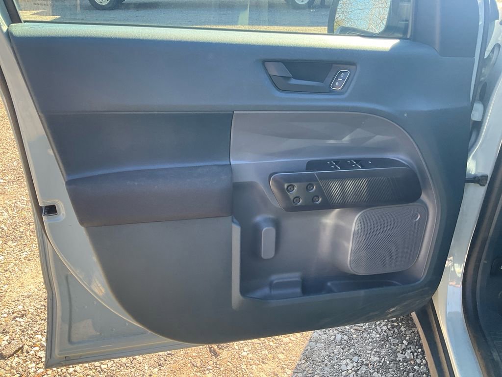 Certified 2023 Ford Maverick XL FWD image 17