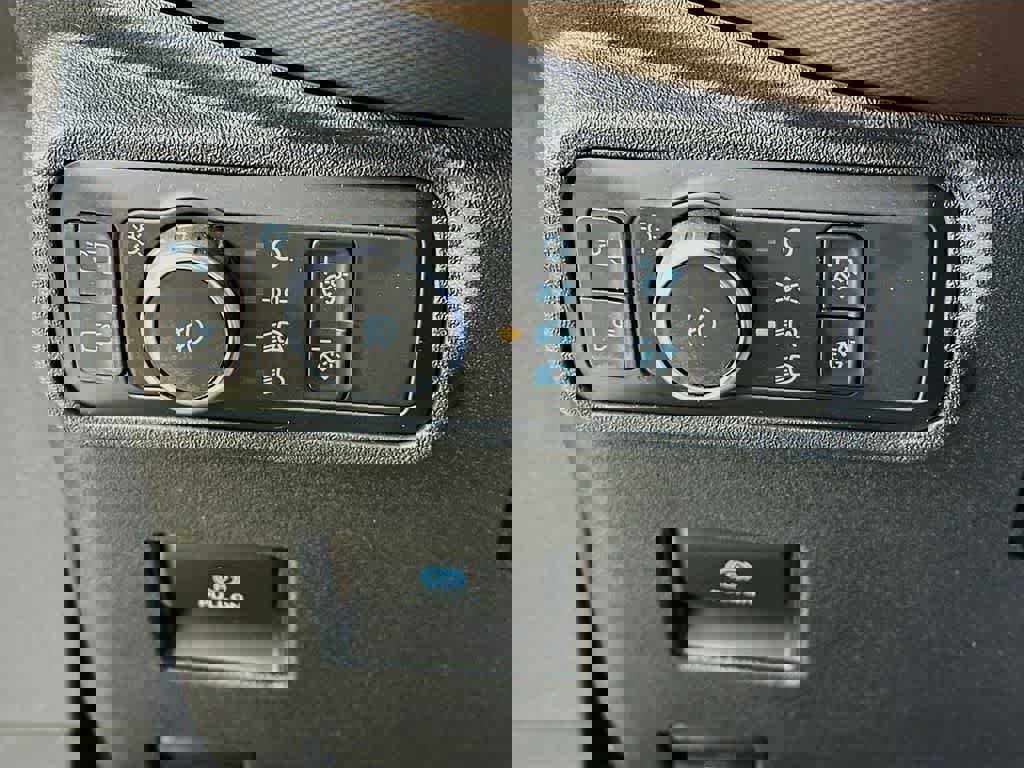 Certified 2021 Ford Bronco Outer Banks w/ Sasquatch Package image 26