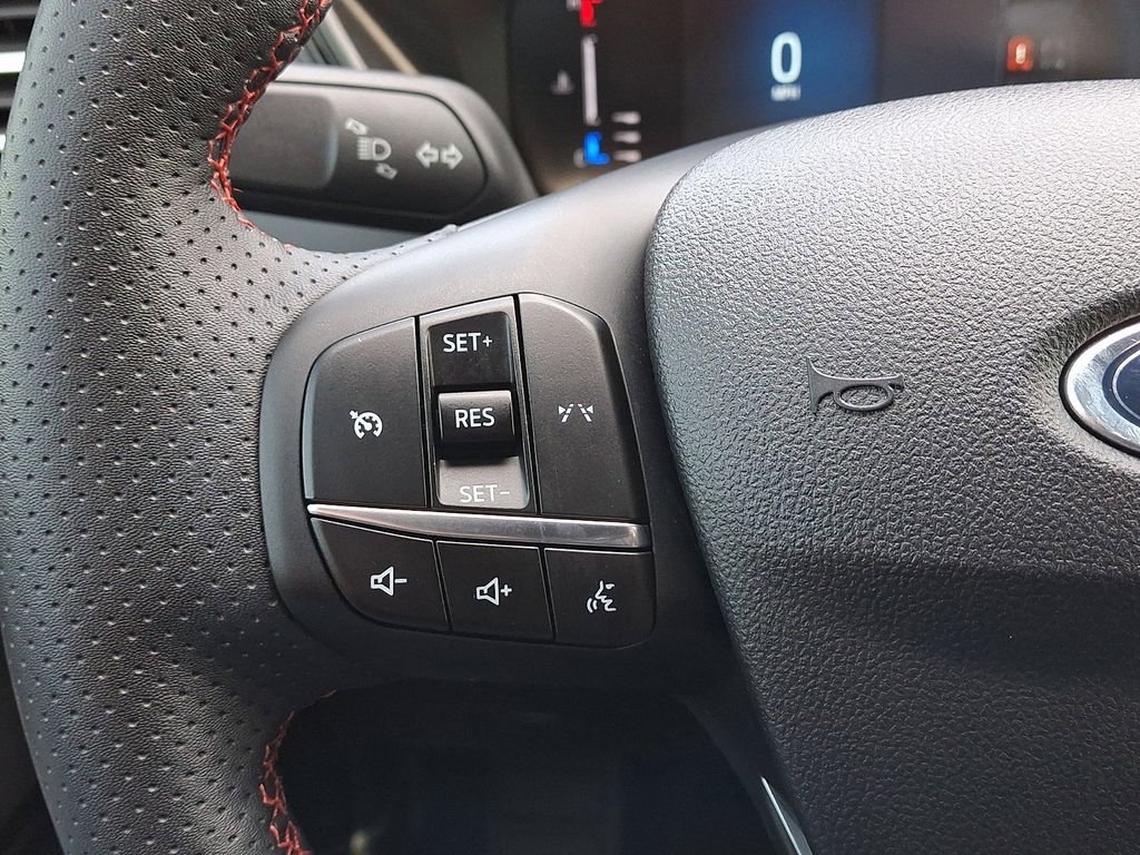 Certified 2024 Ford Escape ST-Line Select AWD/4WD image 21