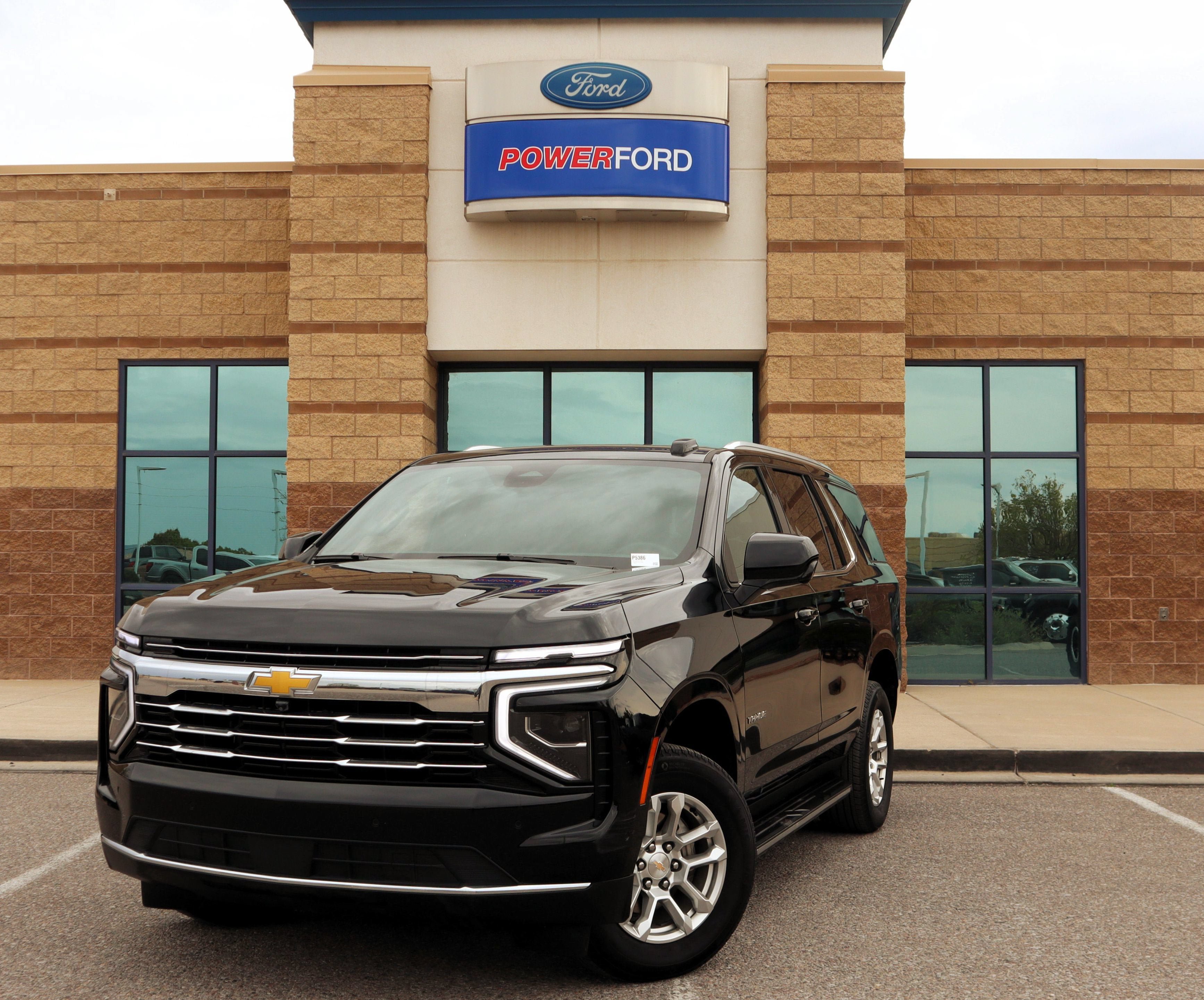 Used 2025 Chevrolet Tahoe LT RWD image 2