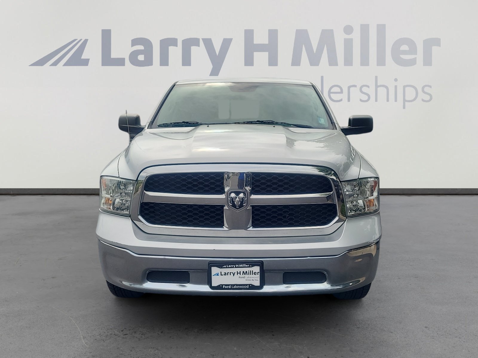 Used 2018 RAM 1500 Classic SLT AWD/4WD image 8