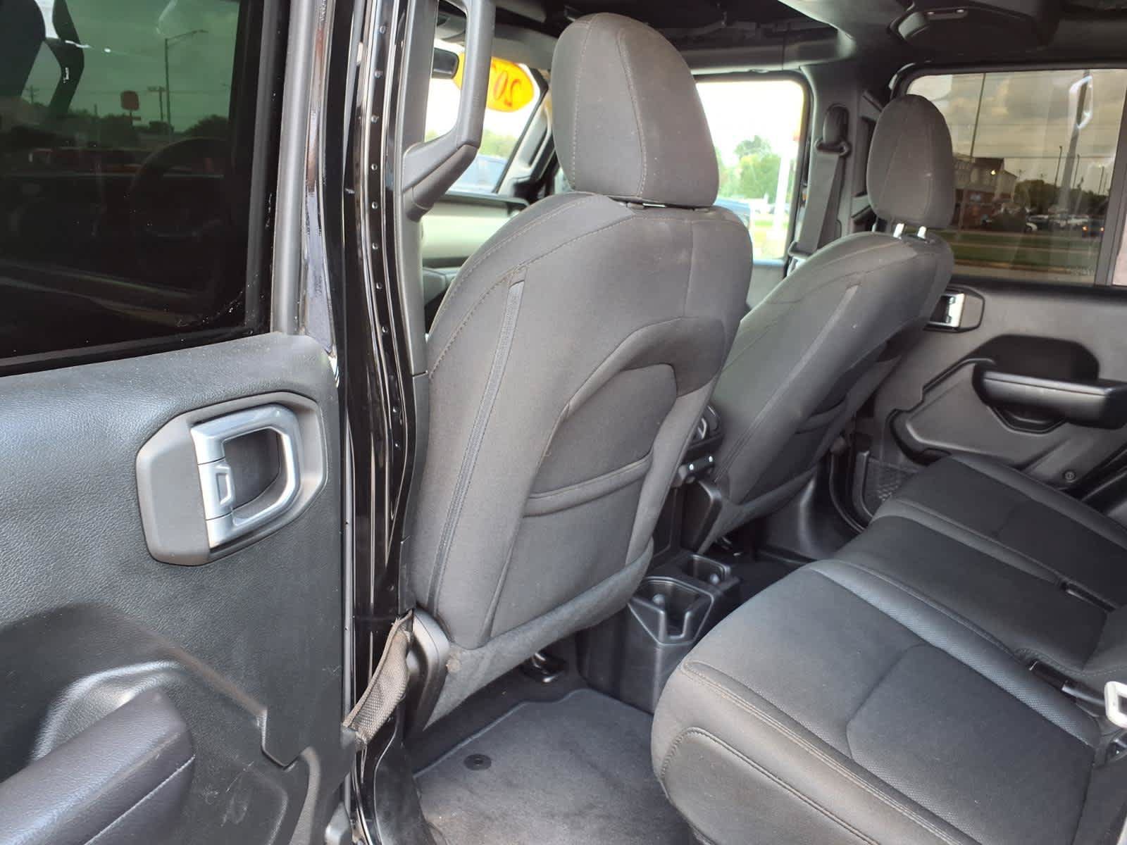 Used 2020 Jeep Gladiator Sport w/ Quick Order Package 23S AWD/4WD image 16
