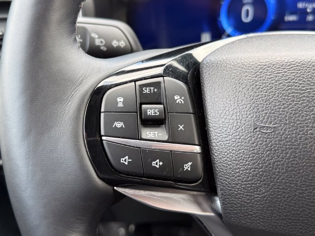 Certified 2023 Ford Explorer Platinum w/ Technology Package AWD/4WD image 23