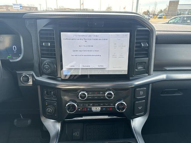 Certified 2025 Ford F150 Platinum w/ Equipment Group 702A High AWD/4WD image 16
