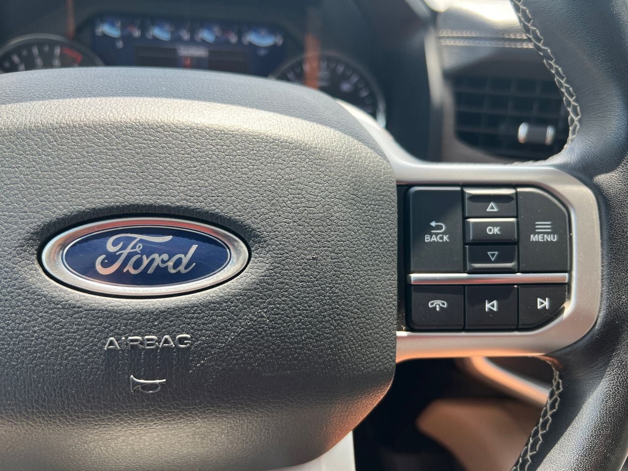 Certified 2024 Ford Expedition Limited RWD image 34