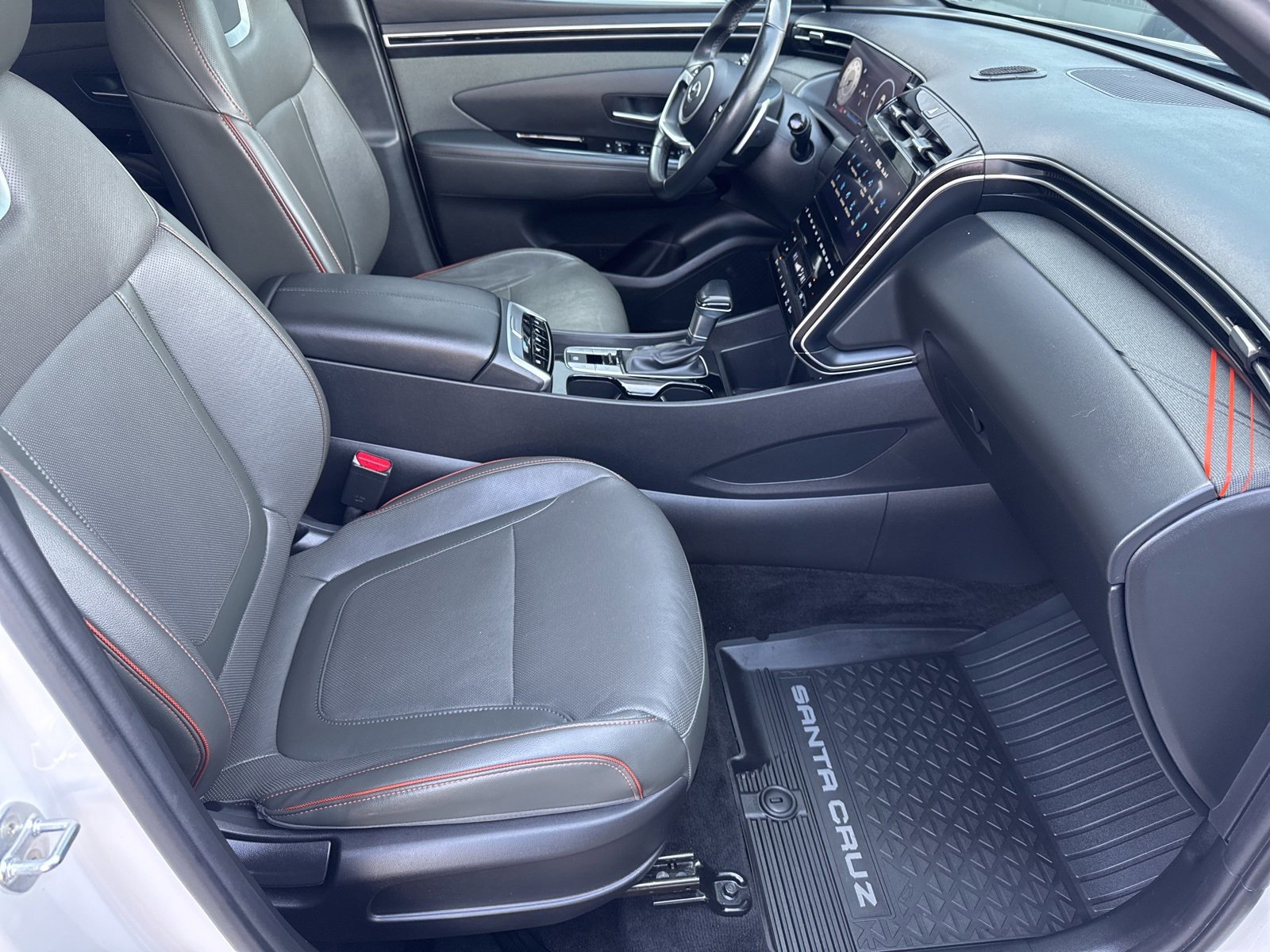 Used 2023 Hyundai Santa Cruz Limited image 32