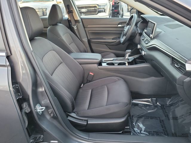 Used 2024 Nissan Altima 2.5 SV image 21