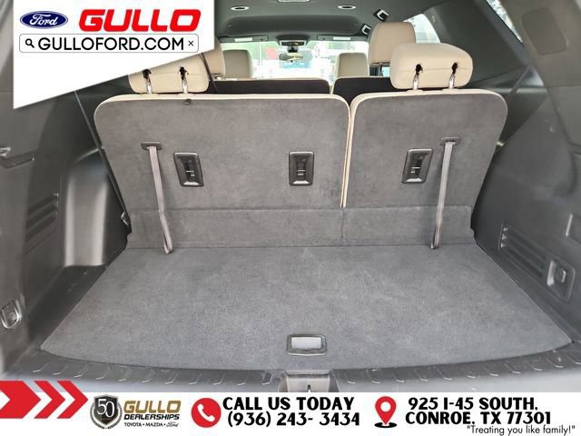 Used 2023 Chevrolet Traverse LS image 10