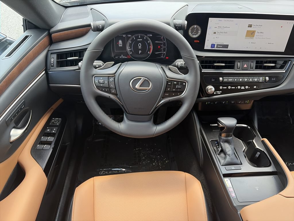 Used 2023 Lexus ES 350 w/ Premium Package FWD image 15