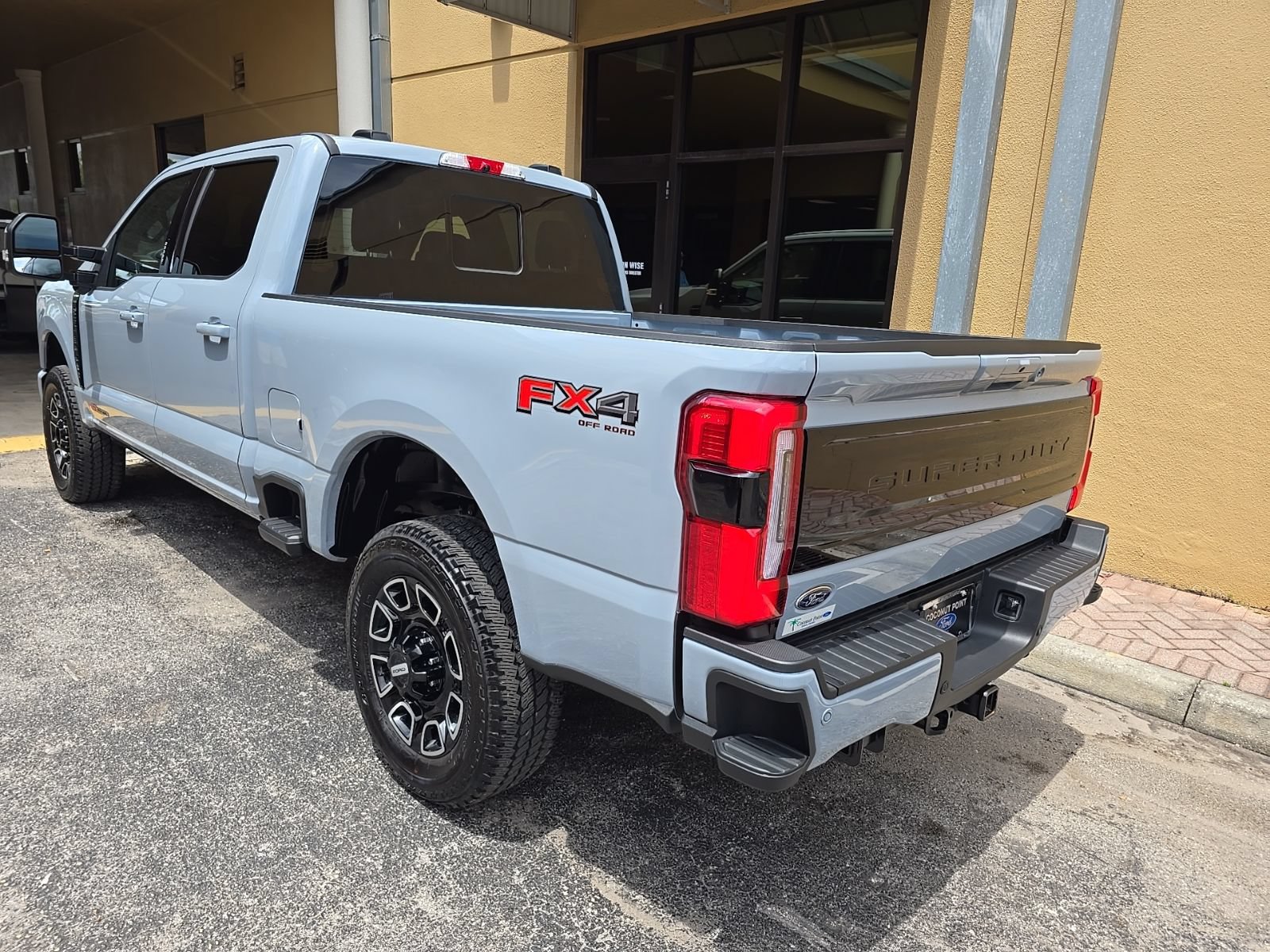 Certified 2026 Ford F350 Platinum AWD/4WD image 3