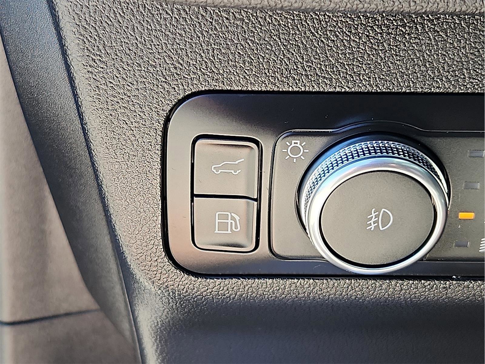 Certified 2021 Ford Escape SEL image 12