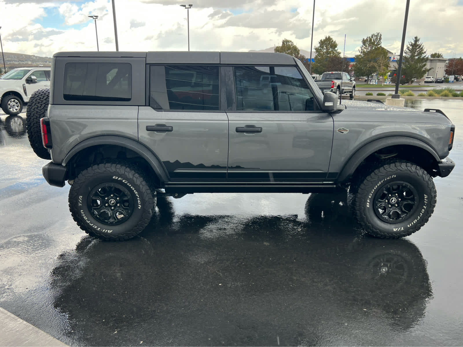 Certified 2022 Ford Bronco Wildtrak AWD/4WD image 6