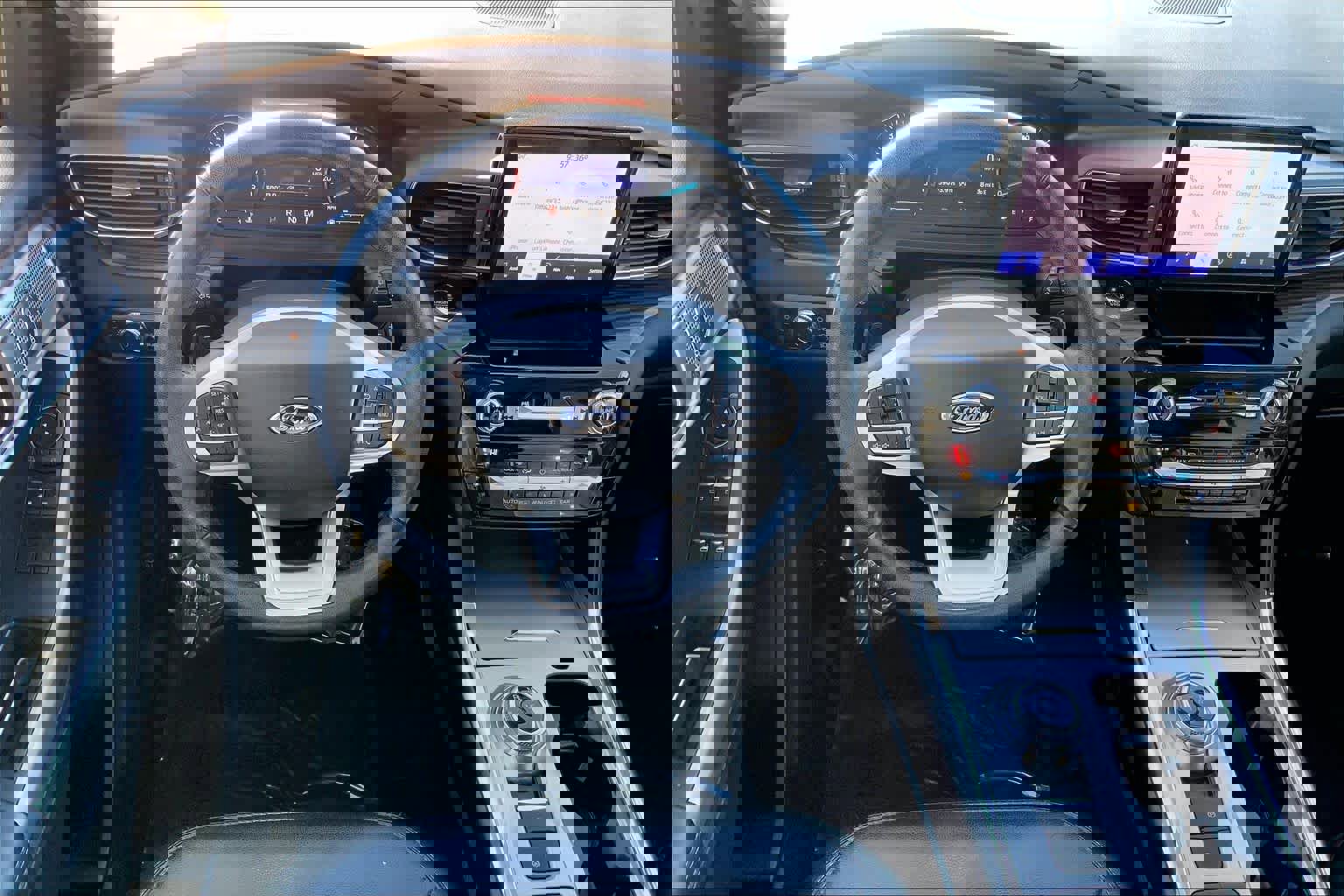 Certified 2021 Ford Explorer Limited w/ Equipment Group 301A image 5