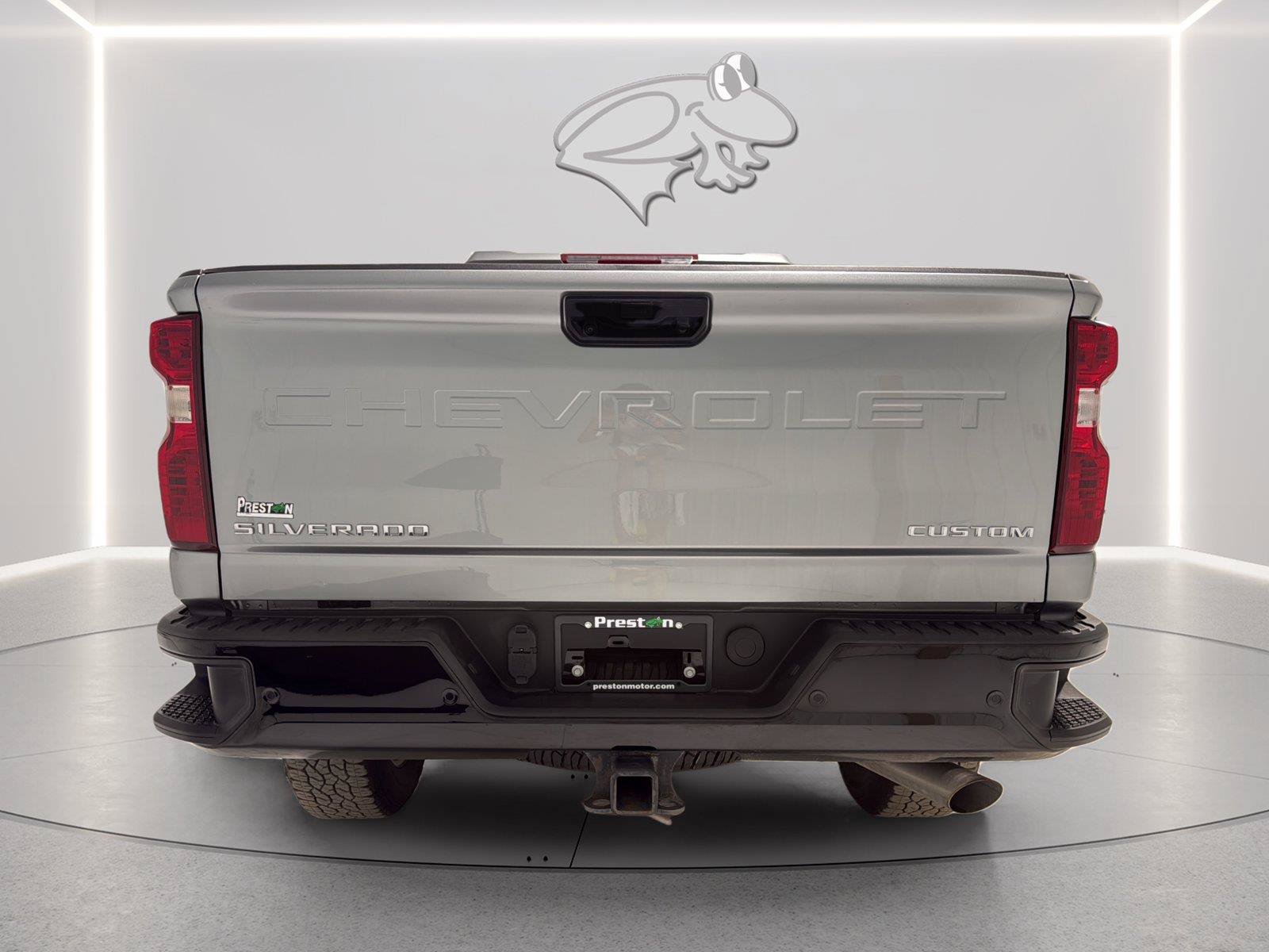 Used 2024 Chevrolet Silverado 2500 Custom w/ Custom Value Package AWD/4WD image 5