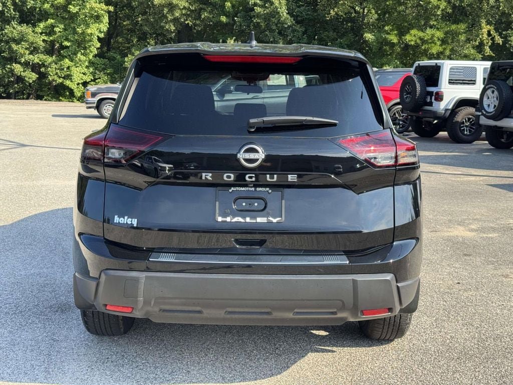 Used 2026 Nissan Rogue SV FWD image 23