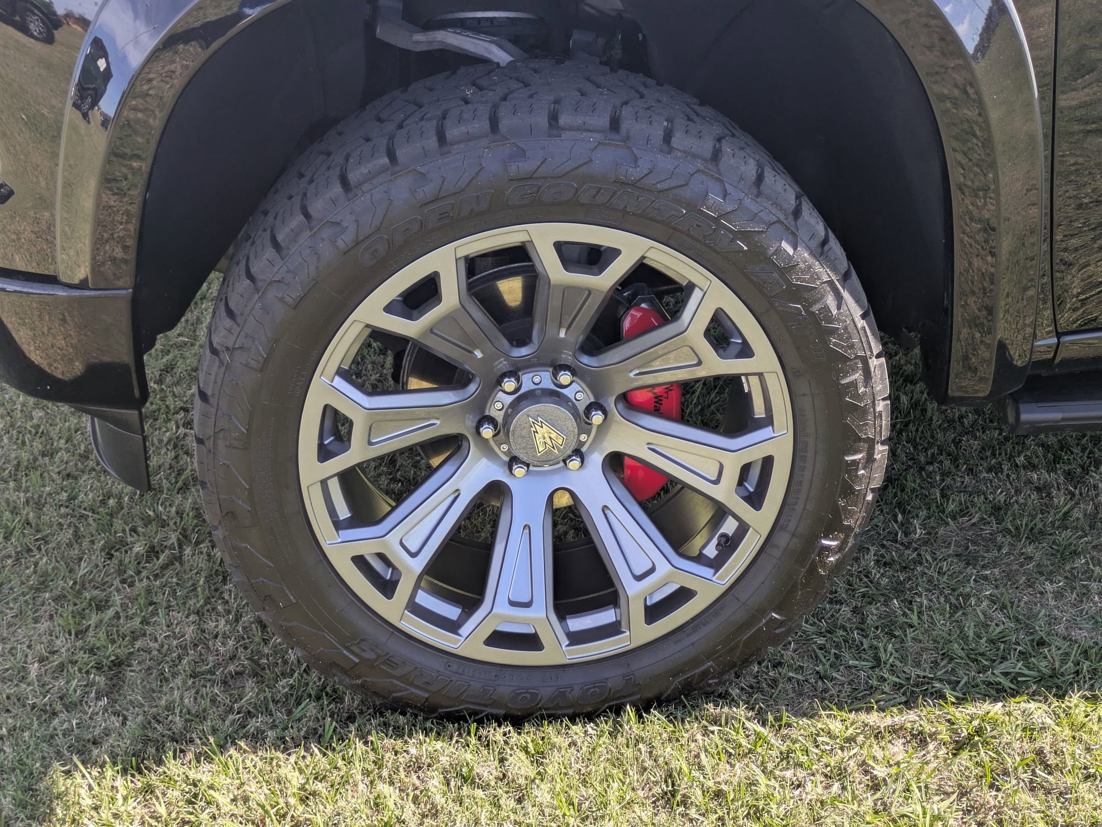 Used 2023 Chevrolet Silverado 1500 RST w/ Convenience Package II image 12