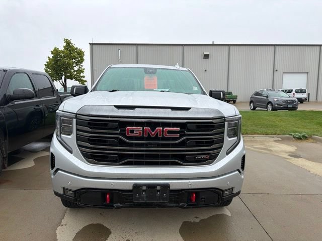 Used 2022 GMC Sierra 1500 AT4 w/ AT4 Premium Package AWD/4WD image 7