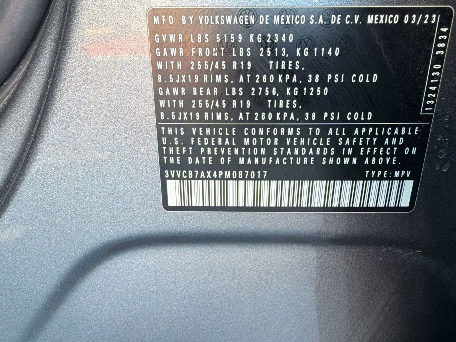 Used 2023 Volkswagen Tiguan SE R-Line image 17