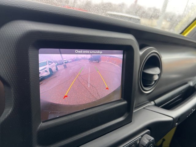 Used 2023 Jeep Wrangler Willys image 15