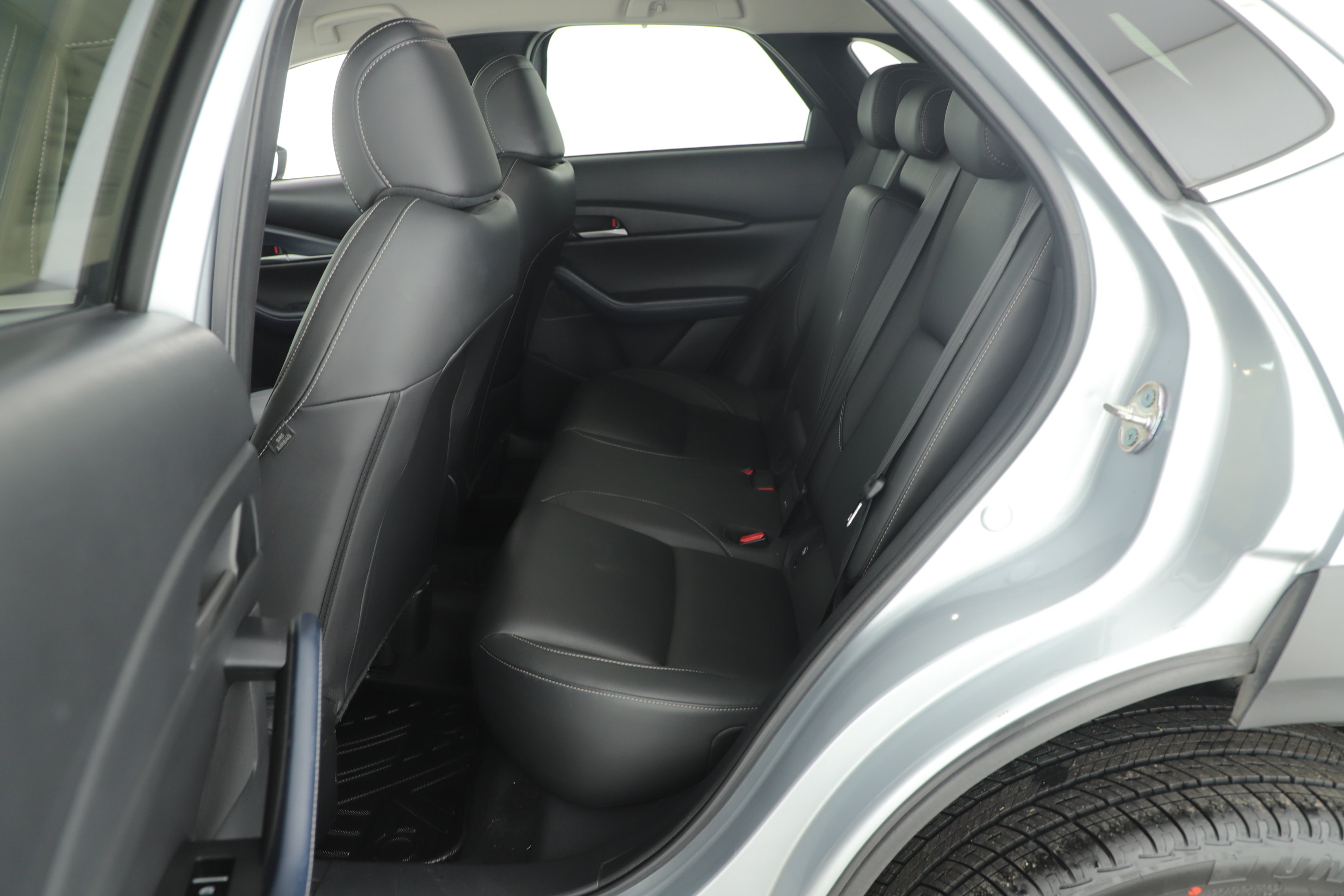 Used 2021 MAZDA CX-30 FWD 2.5 S w/ Select Package image 9