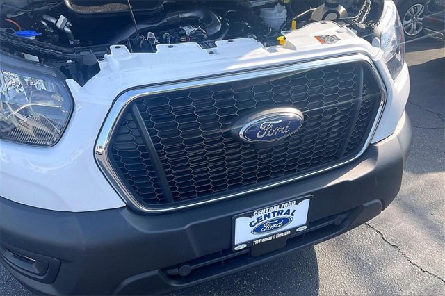 Certified 2023 Ford Transit 250 Low Roof w/ Exterior Upgrade Package image 28