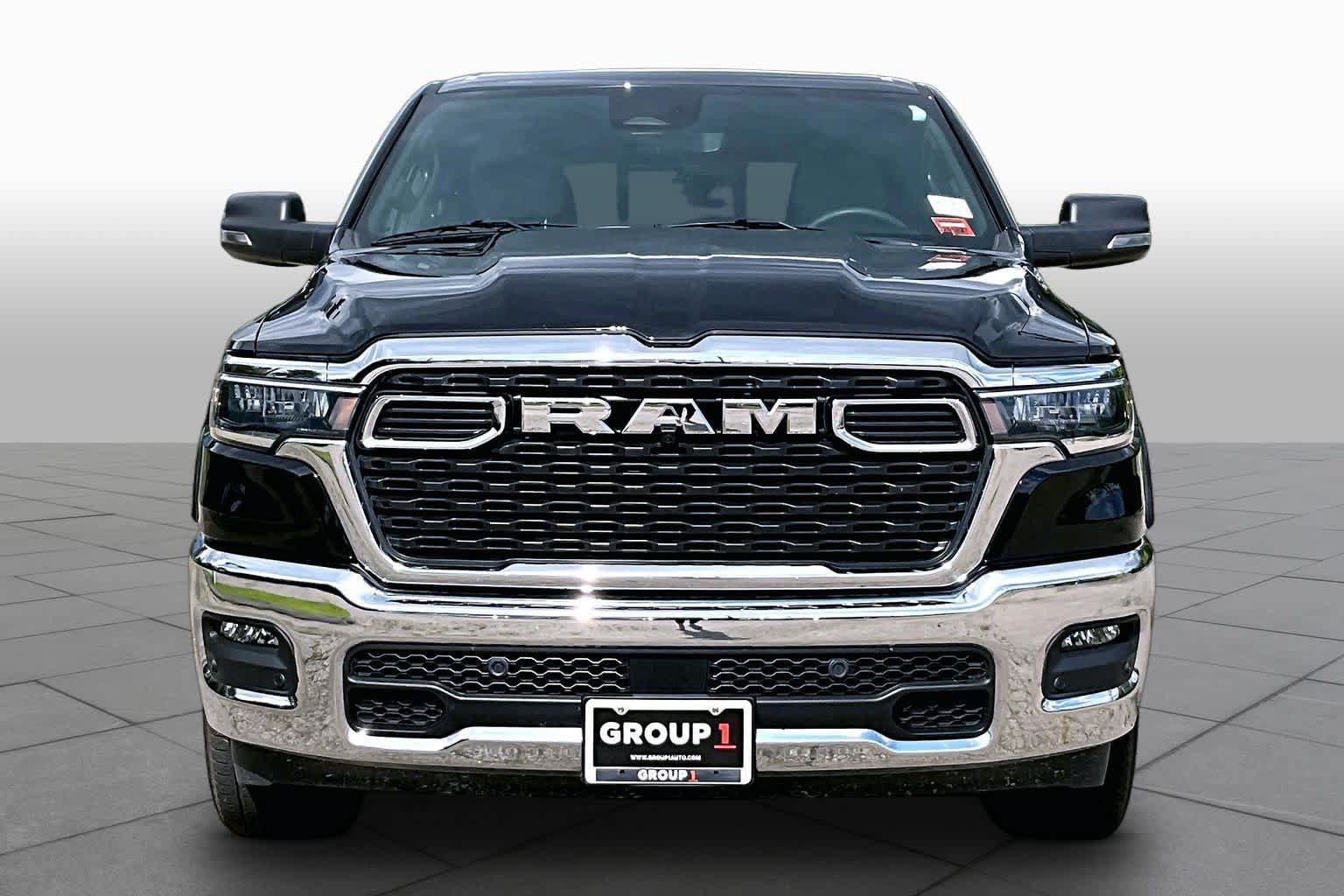 Used 2025 RAM 1500 Big Horn AWD/4WD image 3