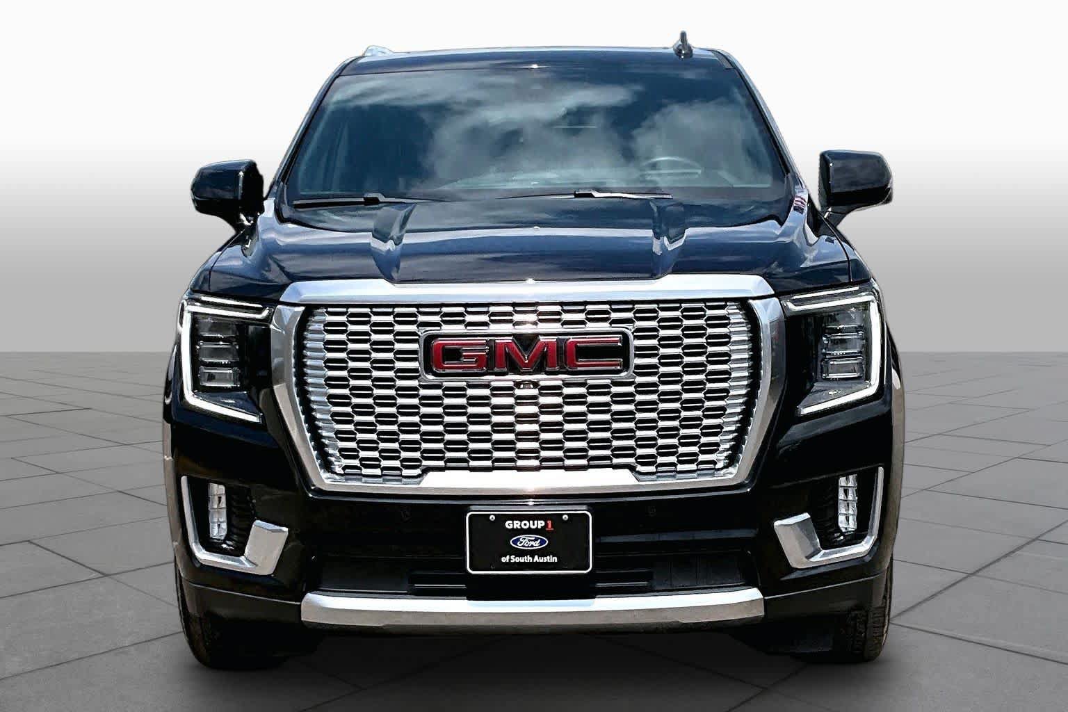 Used 2021 GMC Yukon Denali w/ LPO, Illumination Package RWD image 4