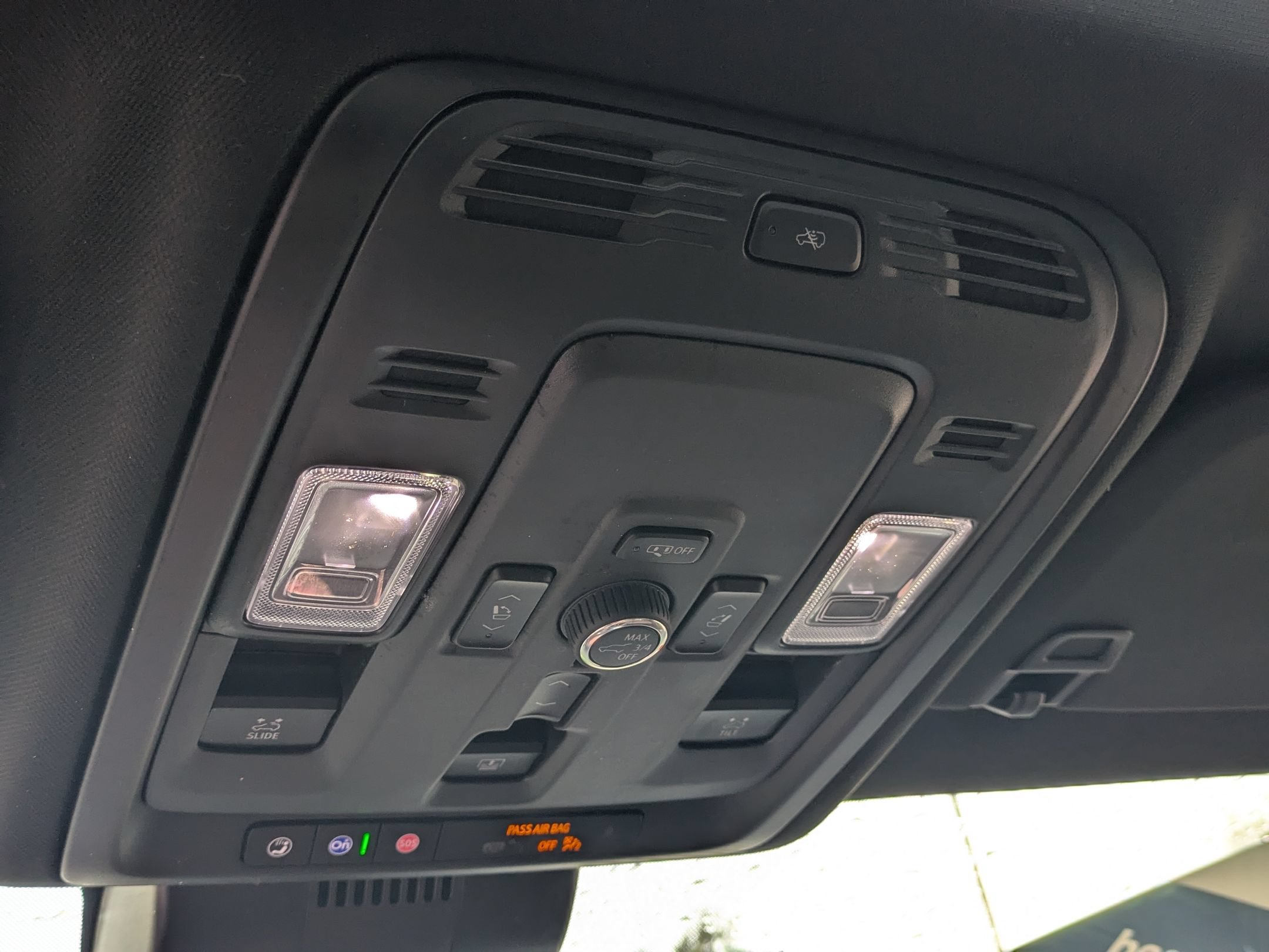 Used 2025 GMC Yukon Denali Ultimate AWD/4WD image 25