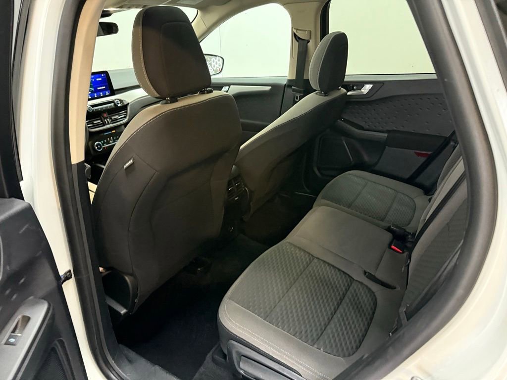 Certified 2020 Ford Escape SE image 38