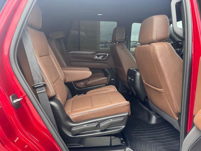 Used 2024 Chevrolet Tahoe High Country AWD/4WD image 15