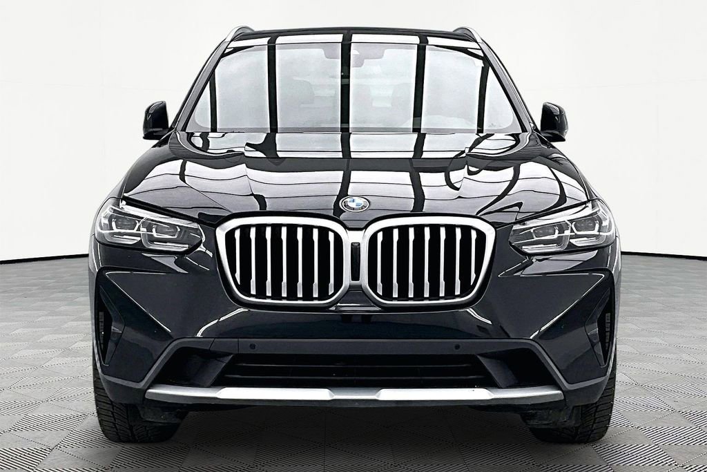 Used 2024 BMW X3 xDrive30i AWD/4WD image 3