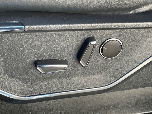 Certified 2022 Ford F150 Lariat w/ Equipment Group 502A High image 38