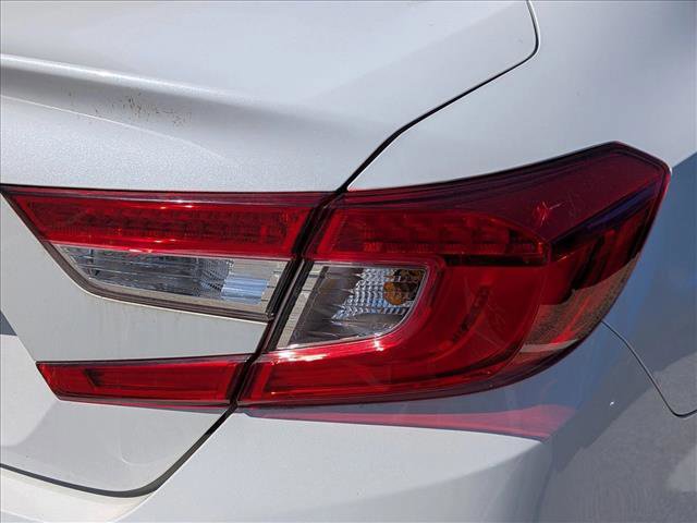 Used 2018 Honda Accord EX image 11
