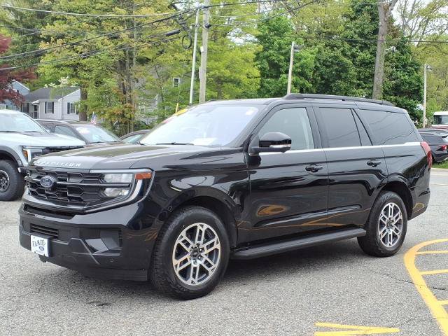Certified 2025 Ford Expedition Active AWD/4WD image 3