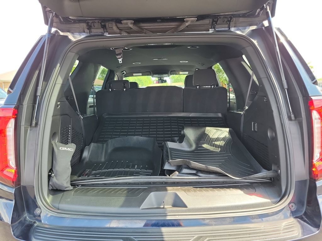 Used 2022 GMC Yukon SLE w/ Gmc Pro Safety Plus Package AWD/4WD image 10