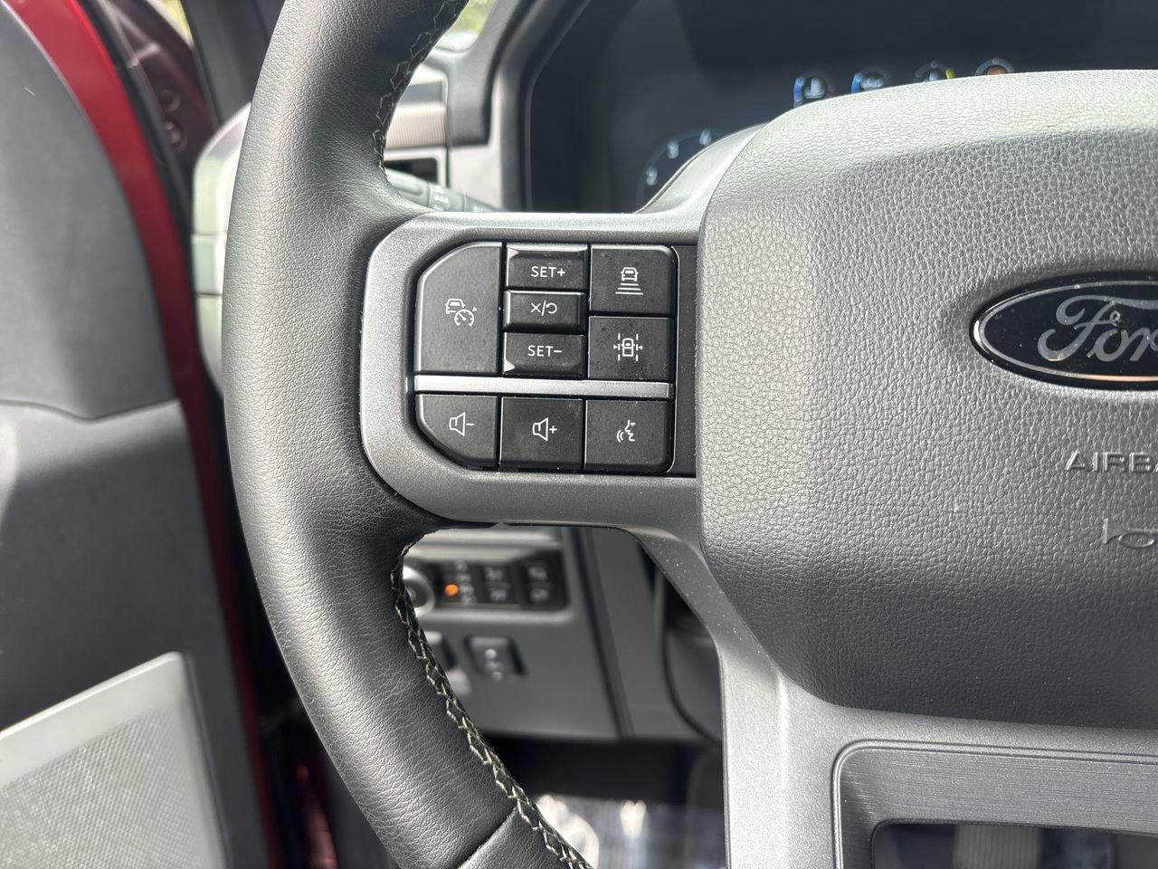 Certified 2025 Ford F150 Lariat w/ Equipment Group 502A High image 36