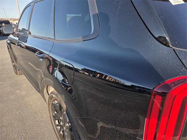Used 2022 Kia Telluride EX w/ EX Premium Package image 7