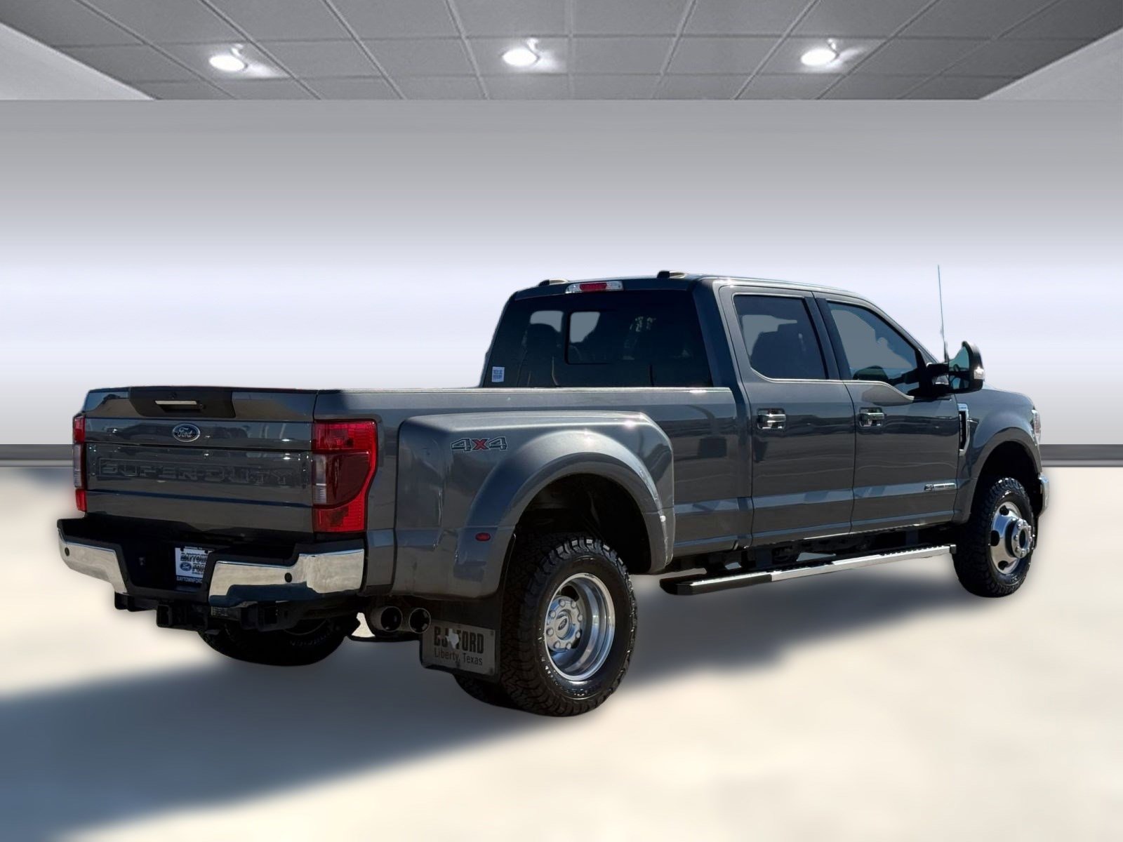 Certified 2022 Ford F350 Lariat w/ Lariat Ultimate Package image 9