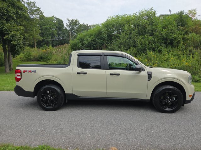 Certified 2024 Ford Maverick XLT w/ Equipment Group 300A Standard AWD/4WD image 2