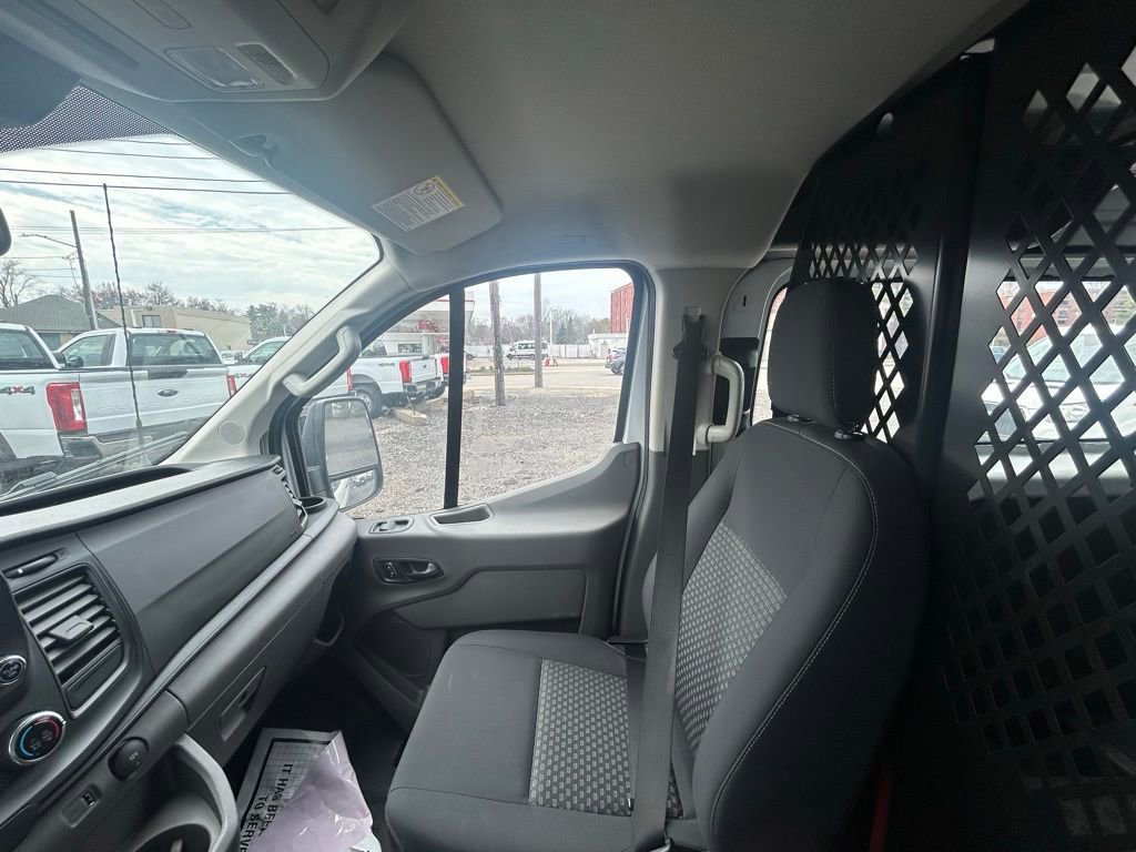 Certified 2024 Ford Transit 250 Low Roof w/ Exterior Upgrade Package RWD image 24