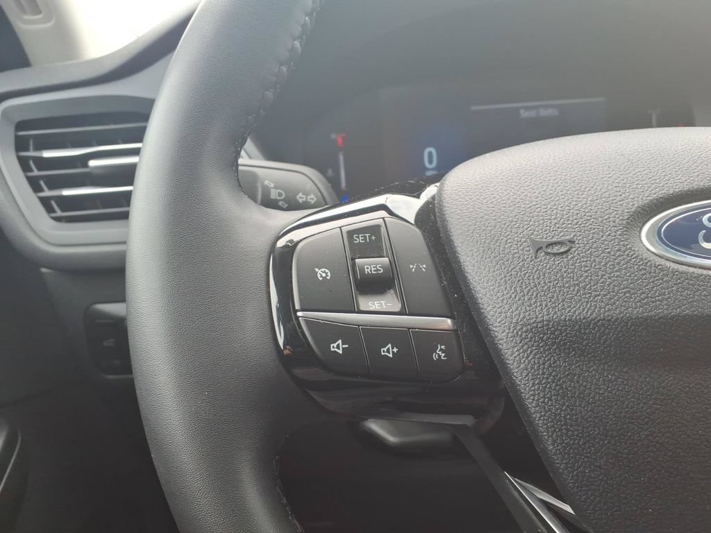 Certified 2023 Ford Escape Active AWD/4WD image 16
