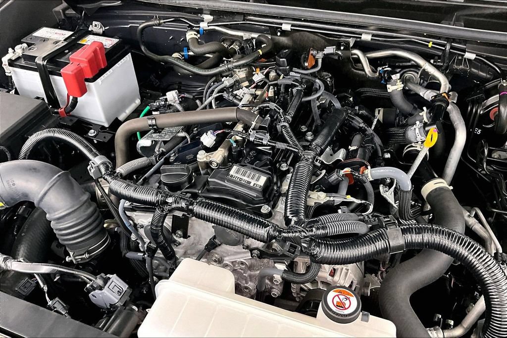 Used 2025 Toyota 4Runner SR5 AWD/4WD image 34