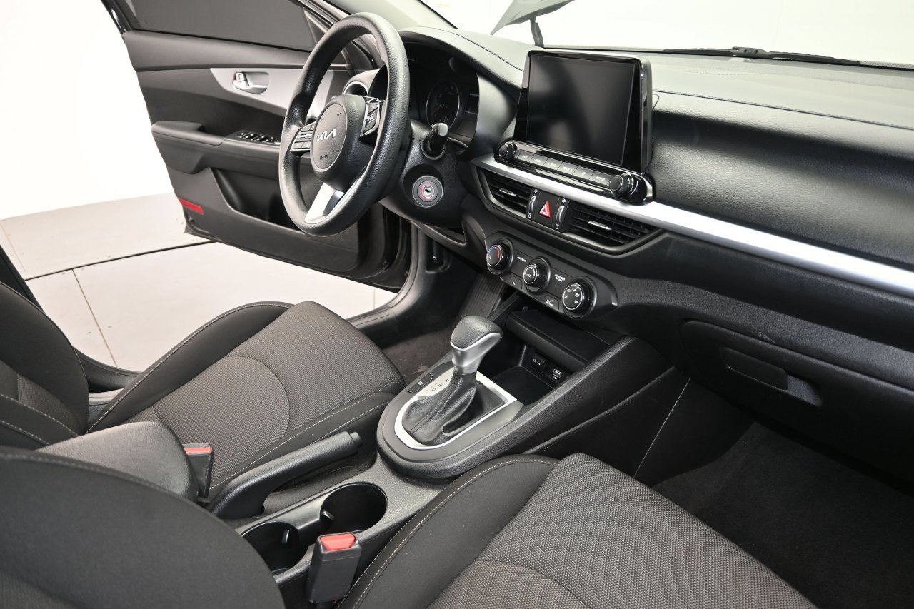 Used 2023 Kia Forte LXS FWD image 16