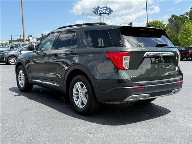 Certified 2023 Ford Explorer XLT w/ Equipment Group 202A RWD image 6