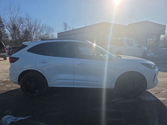 Certified 2023 Ford Escape ST-Line Elite image 3