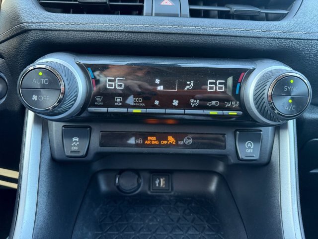 Used 2025 Toyota RAV4 XLE FWD image 17