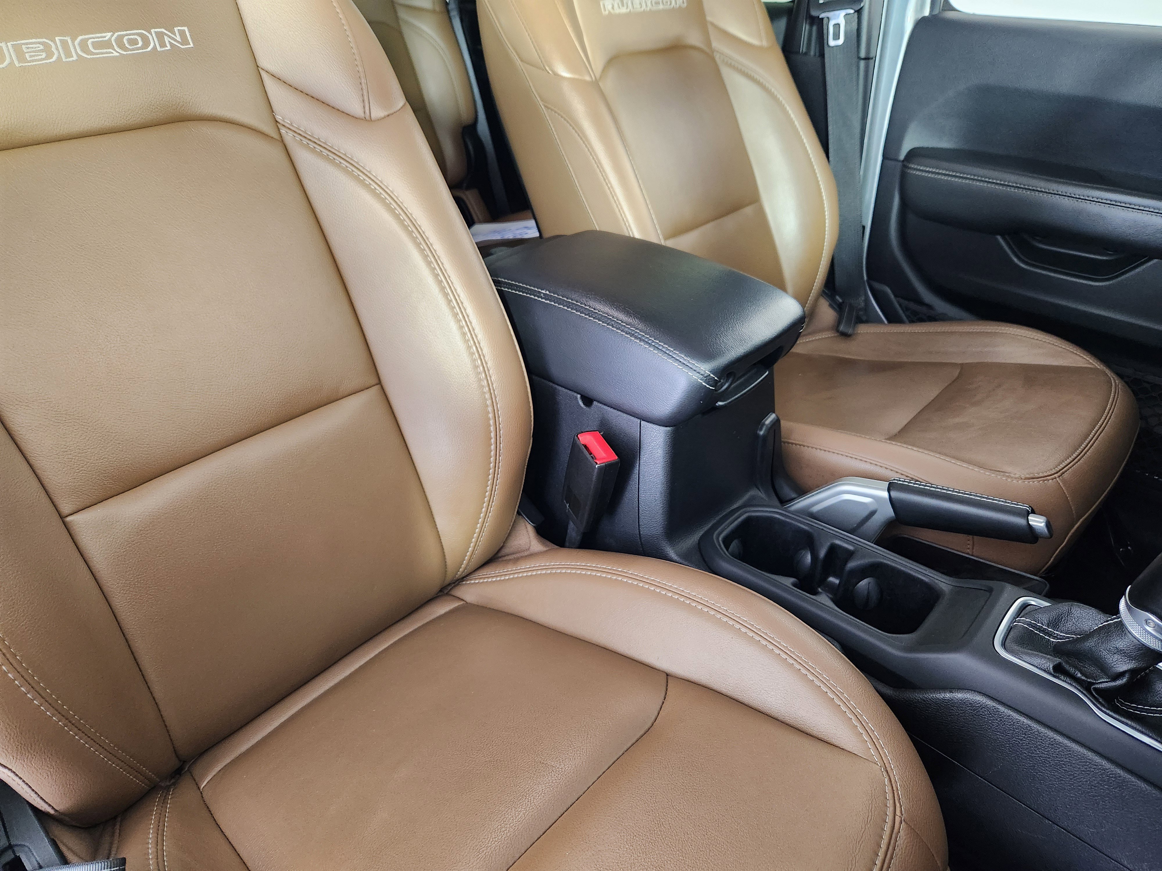 Used 2020 Jeep Gladiator Rubicon w/ Uconnect 4C Nav & Sound Group image 10