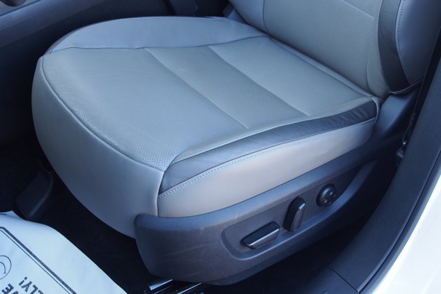 Used 2023 INFINITI QX50 Luxe FWD image 19