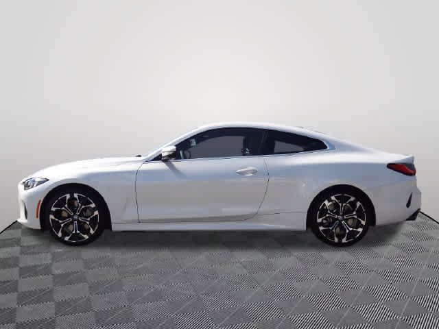 Used 2025 BMW 430i xDrive Coupe w/ Premium Package AWD/4WD image 2